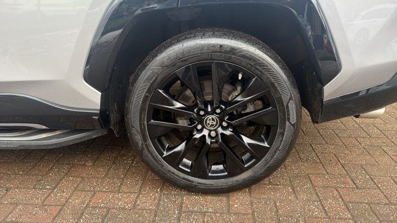 Toyota RAV4 2.5 VVT-i Hybrid Dynamic 5dr CVT 2WD Hybrid Estate